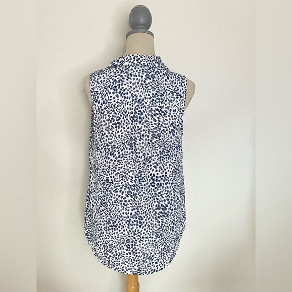 CAbi “Catwalk” Sleeveless Blouse - Sz M - EUC - Picture 4 of 4